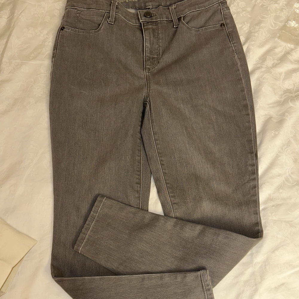 Talbots flawlessWomen's Straight Leg Gray Jeggings 4P